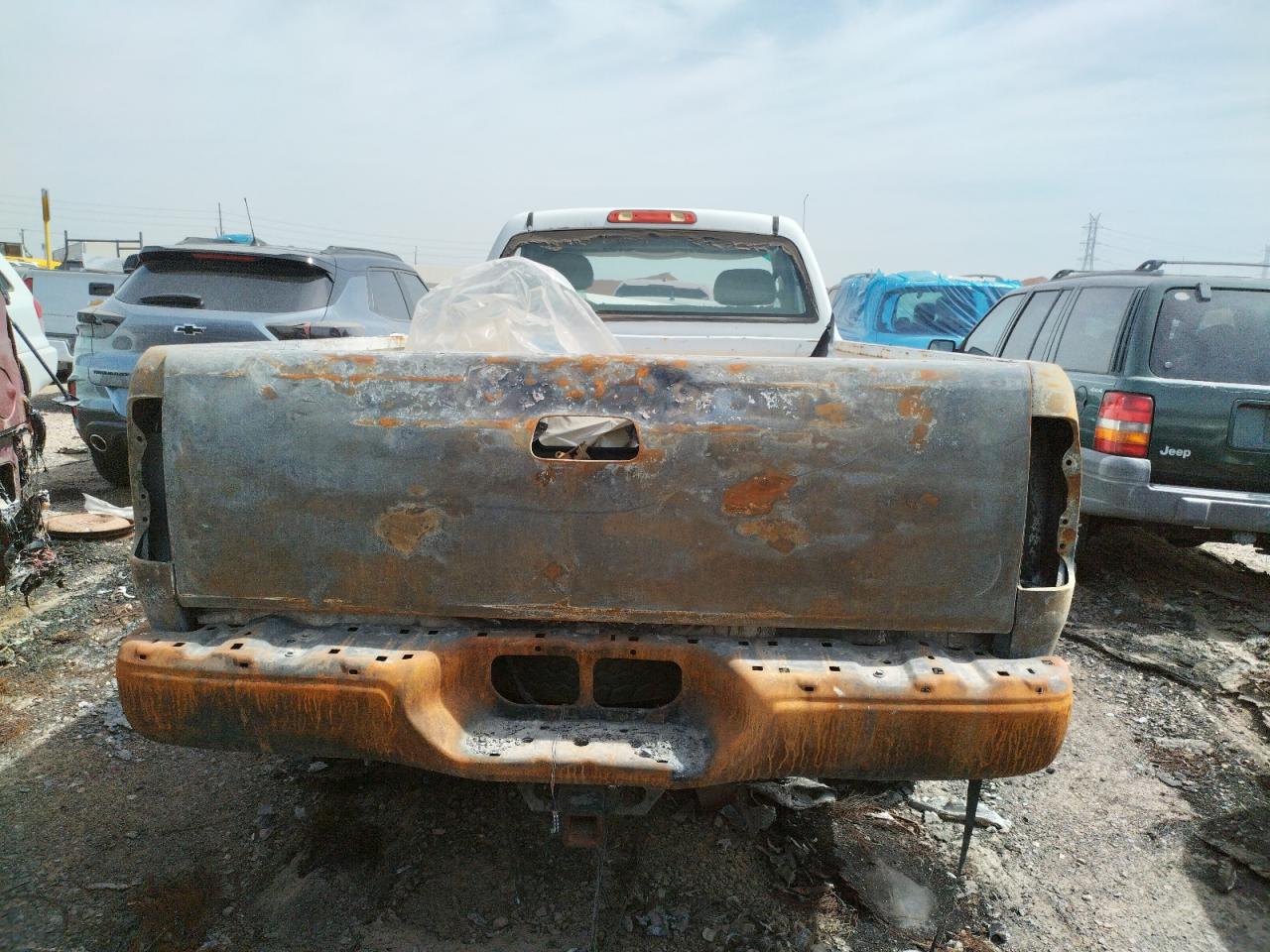Photo 6 from auction – 2002 TOYOTA TUNDRA with VIN 5TBJN32122S247994