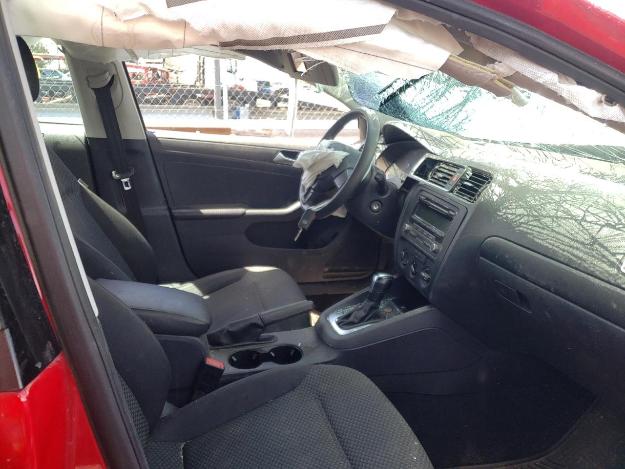 Photo 5 from auction – 2013 VOLKSWAGEN JETTA BASE with VIN 3VW2K7AJ9DM290354