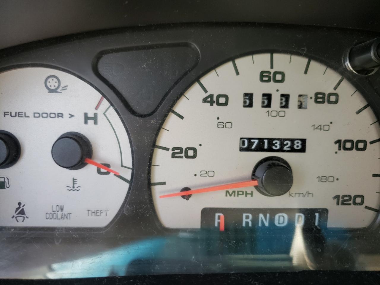 Photo 8 from auction – 2003 MERCURY SABLE with VIN 1MEFM50U13A606824