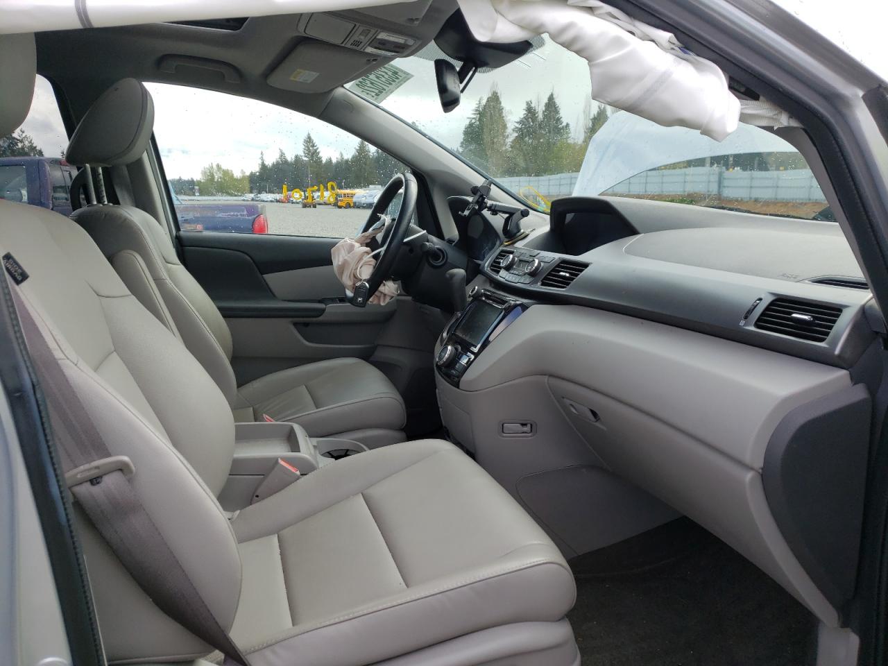 Photo 5 from auction – 2015 HONDA ODYSSEY EX with VIN 5FNRL5H67FB094330