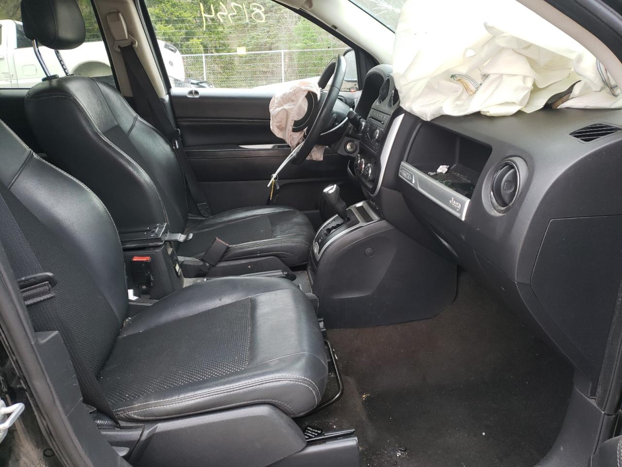 Photo 5 from auction – 2015 JEEP COMPASS LA with VIN 1C4NJDEBXFD121298