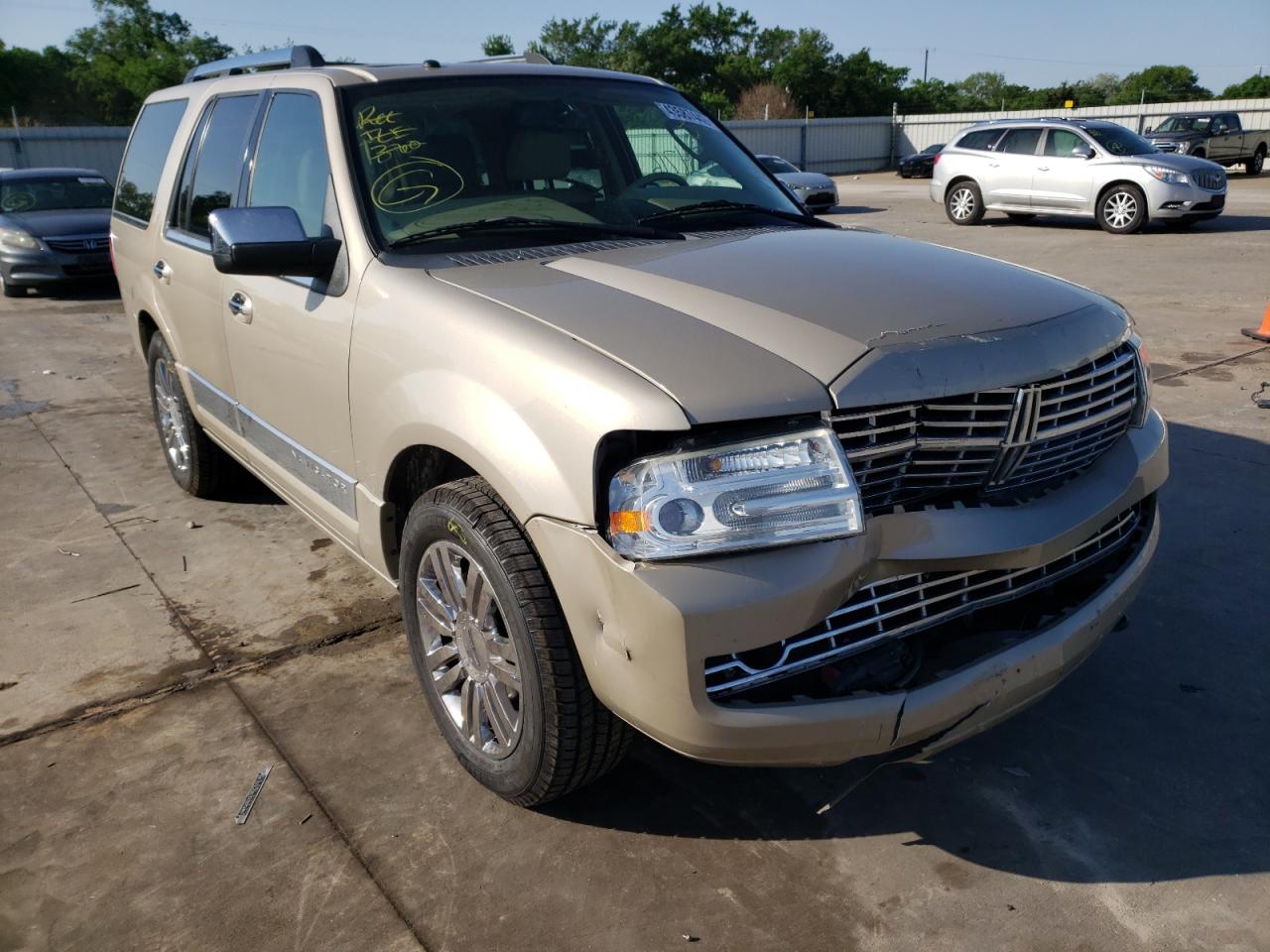 LINCOLN NAVIGATOR 2008 with VIN 5LMFU27528LJ13821 - Photo from auction