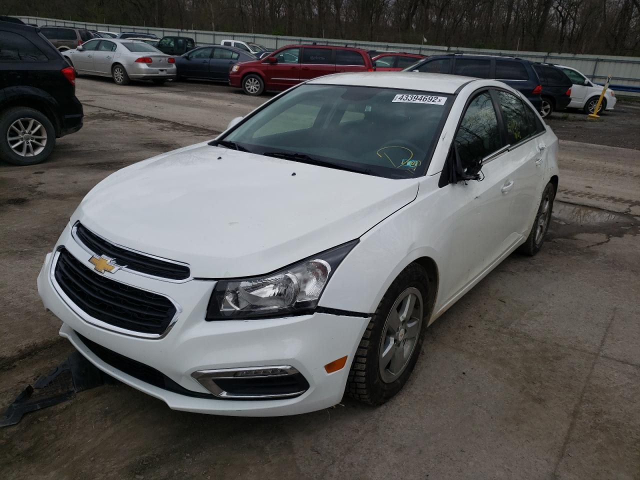 Photo 2 from auction – 2015 CHEVROLET CRUZE LT with VIN 1G1PC5SB1F7203327