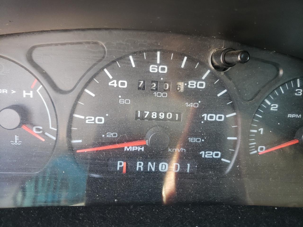 Photo 8 from auction – 2003 FORD TAURUS SE with VIN 1FAFP53U63G111896