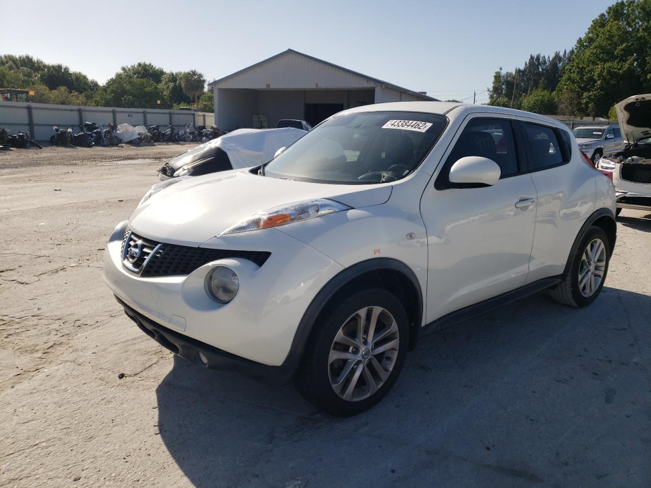 Photo 2 from auction – 2014 NISSAN JUKE S with VIN JN8AF5MRXET359360