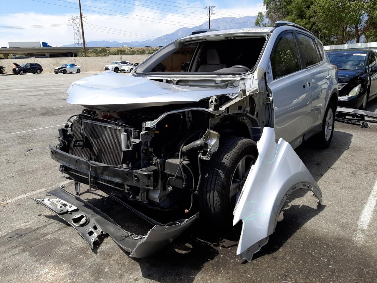 Photo 2 from auction – 2013 TOYOTA RAV4 XLE with VIN 2T3WFREV9DW040760