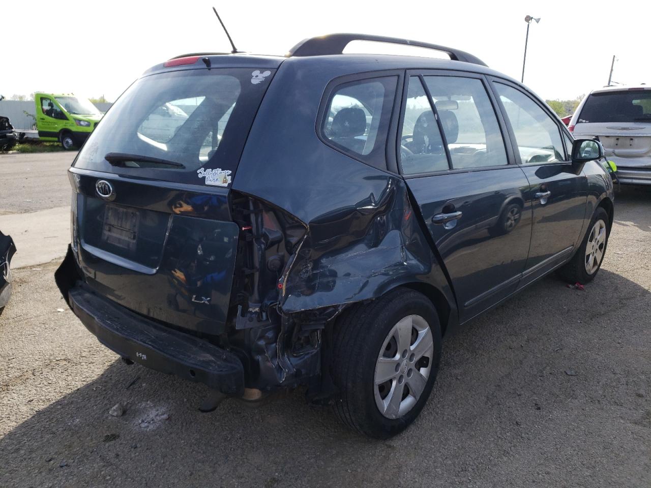Photo 4 from auction – 2009 KIA RONDO BASE with VIN KNAFG528997222365