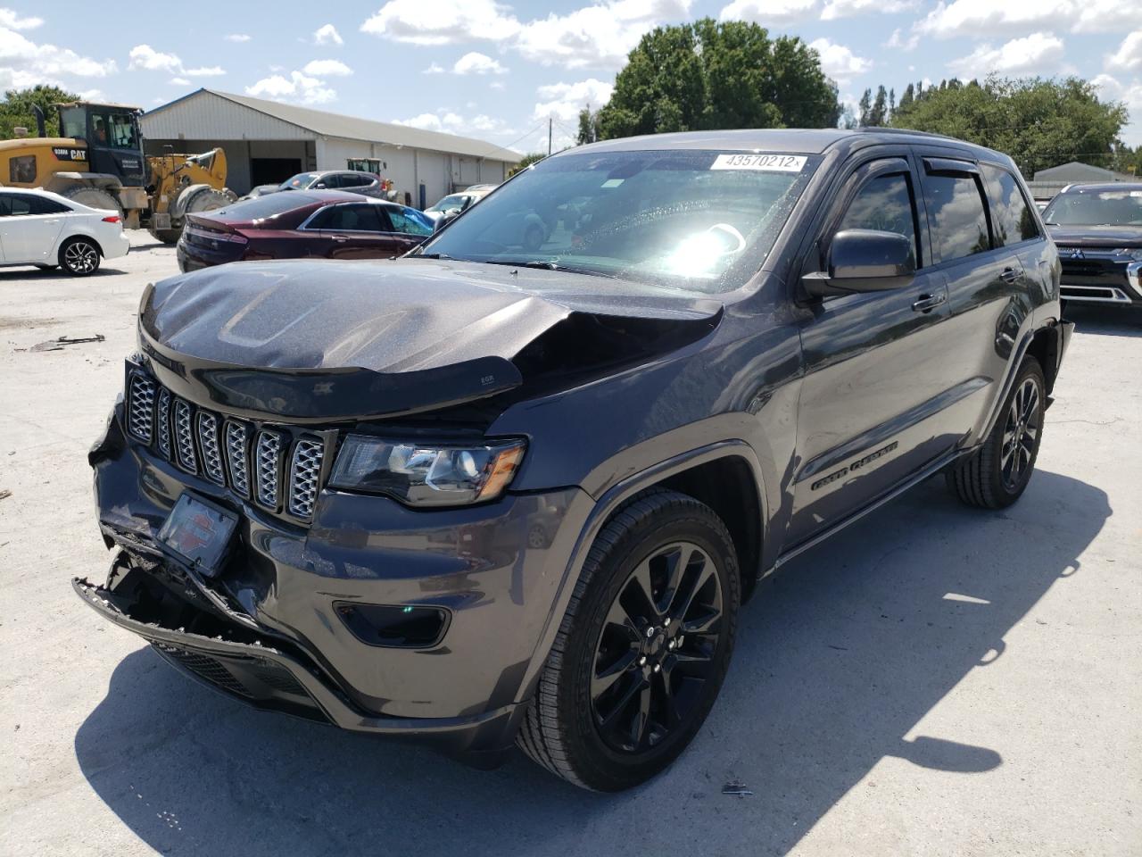 Photo 2 from auction – 2017 JEEP GRAND CHER with VIN 1C4RJEAG2HC717295