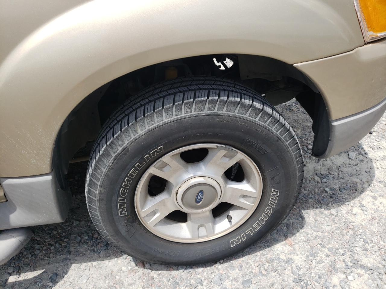 Photo 9 from auction – 2002 FORD EXPLORER S with VIN 1FMZU77E52UB71534