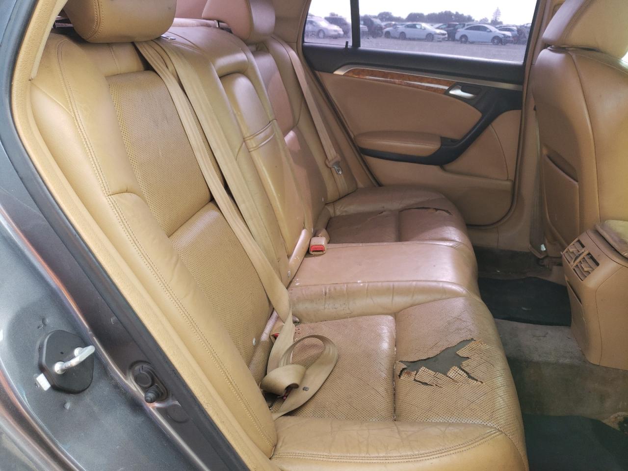 Photo 6 from auction – 2005 ACURA TL with VIN 19UUA662X5A057674