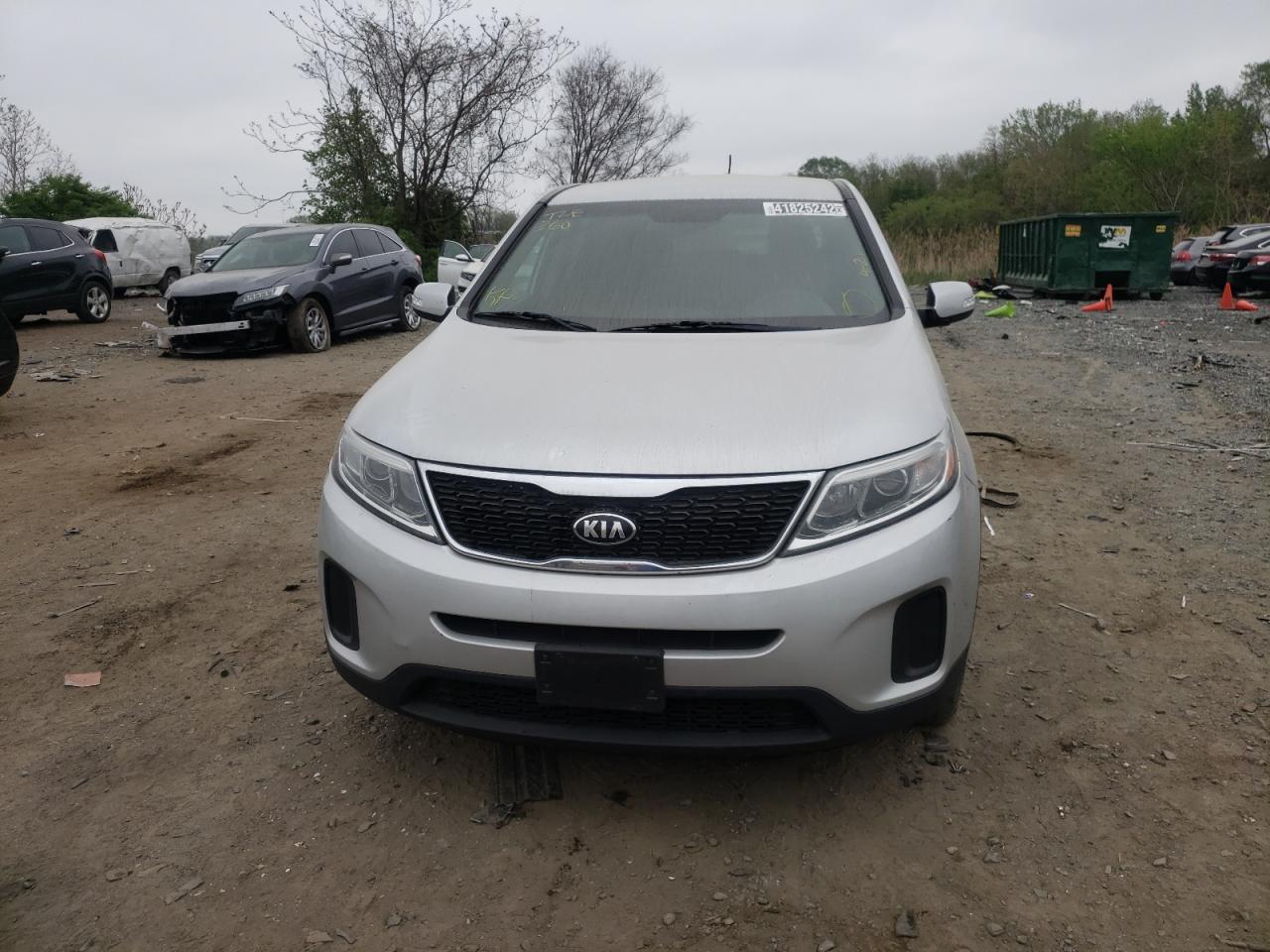 Photo 9 from auction – 2015 KIA SORENTO LX with VIN 5XYKT3A63FG594400