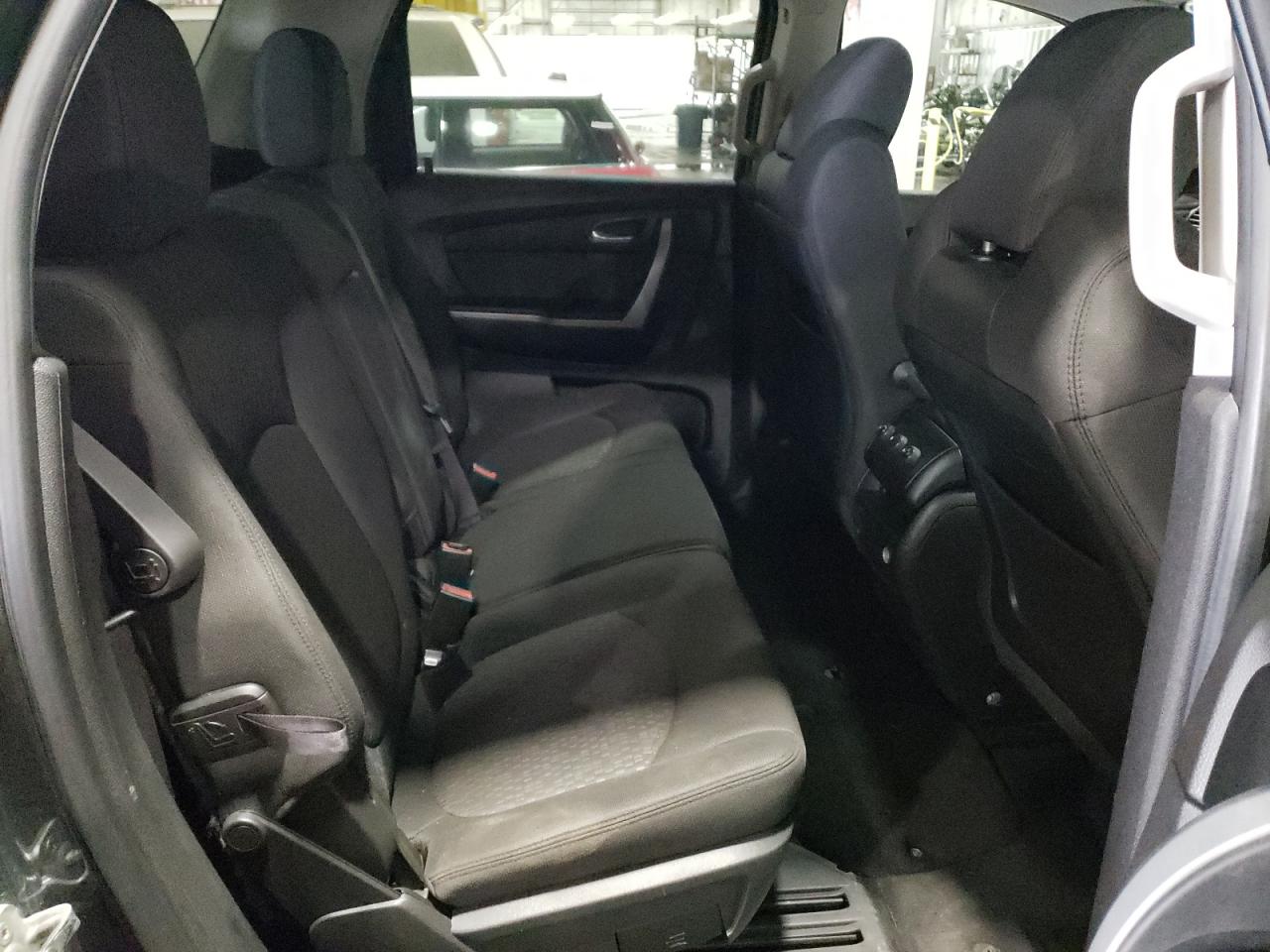 Photo 6 from auction – 2011 GMC ACADIA SLE with VIN 1GKKRNED4BJ387127