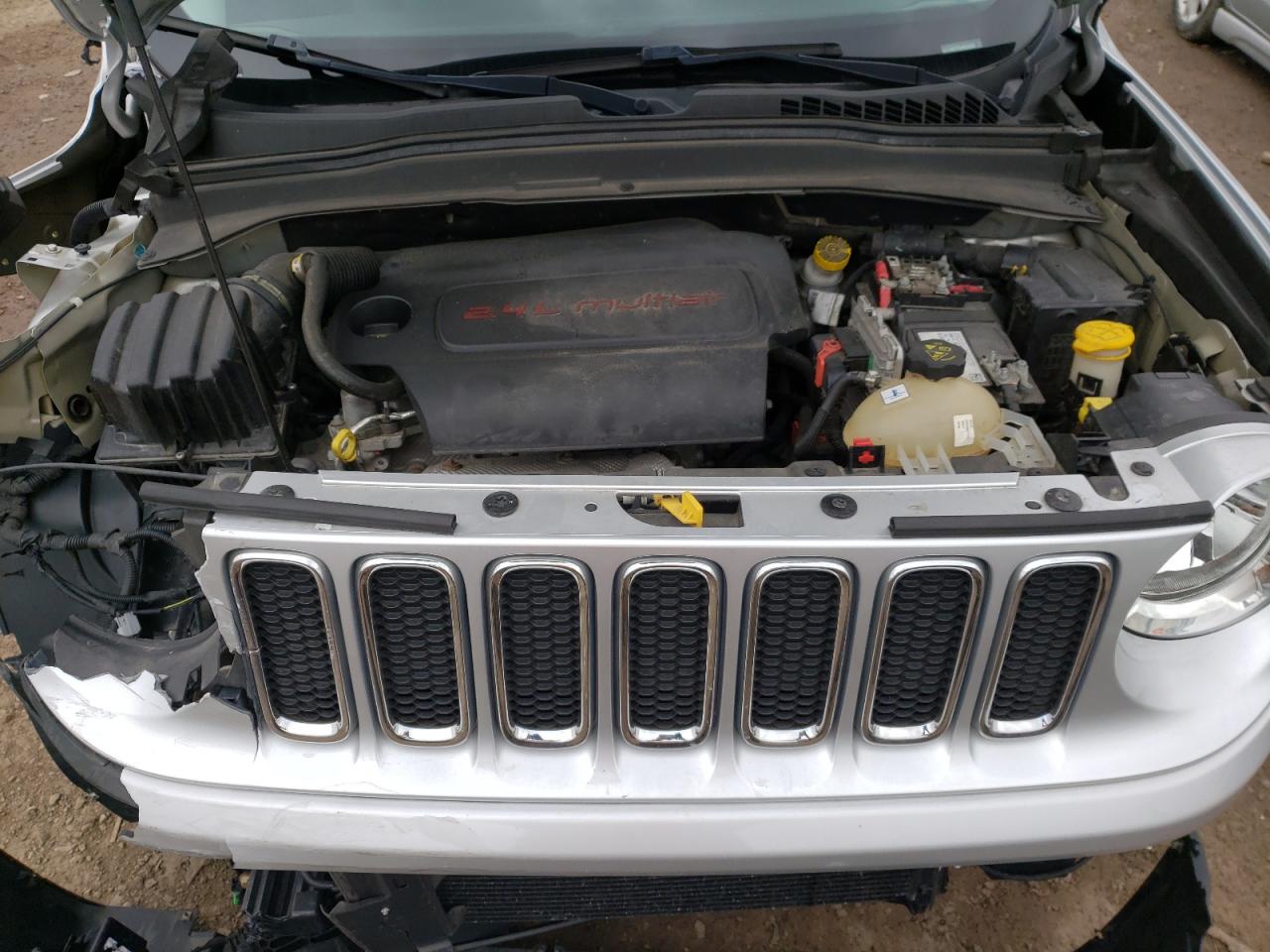 Photo 7 from auction – 2016 JEEP RENEGADE L with VIN ZACCJBDT3GPD35395