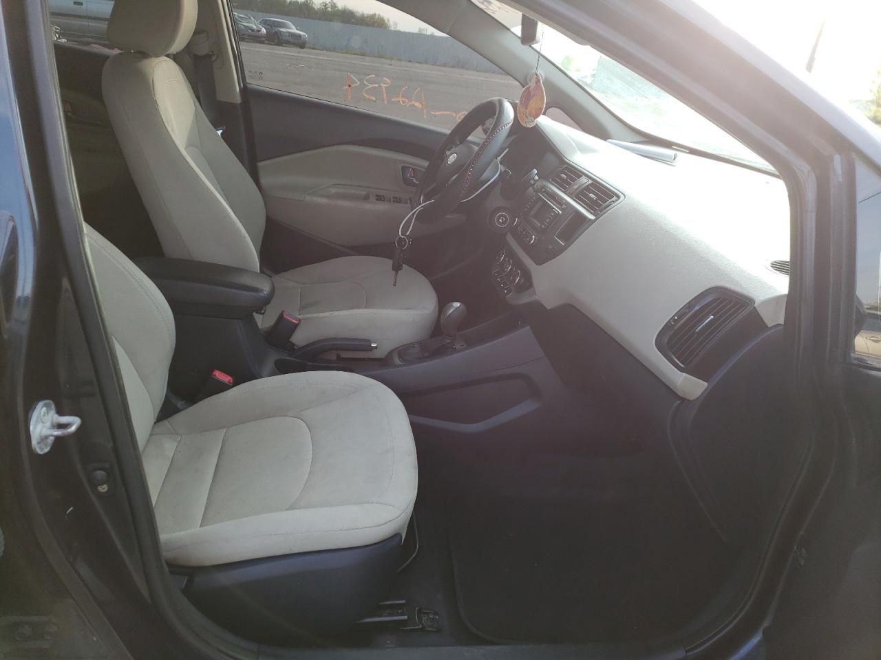 Photo 5 from auction – 2012 KIA RIO EX with VIN KNADN4A38C6073179
