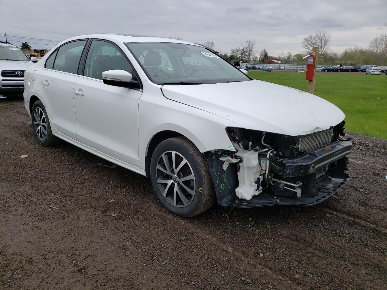 VOLKSWAGEN JETTA SE 2017 with VIN 3VWDB7AJXHM227729 - Photo from auction
