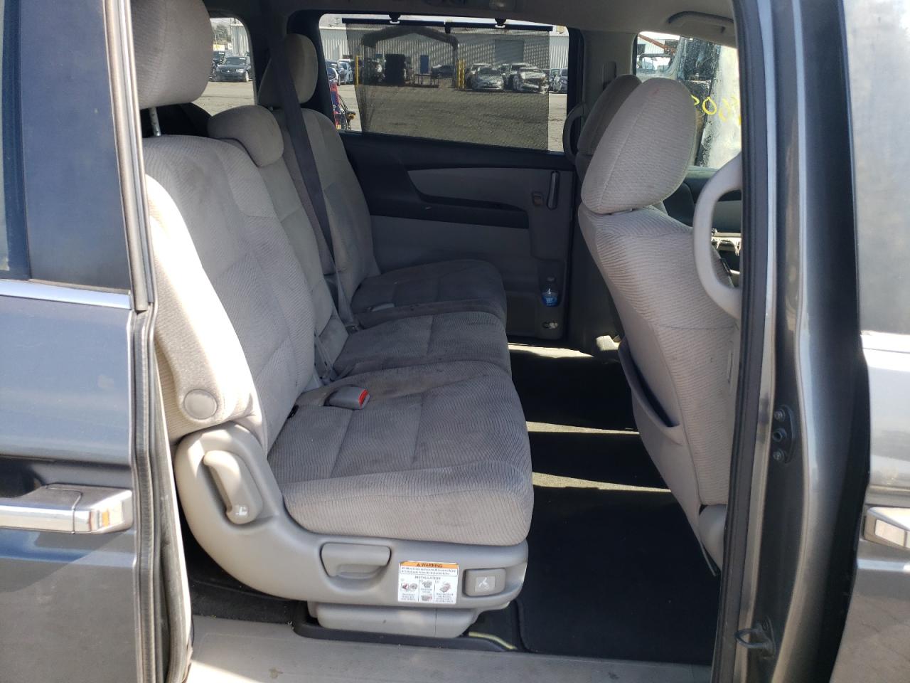 Photo 6 from auction – 2011 HONDA ODYSSEY EX with VIN 5FNRL5H4XBB076039