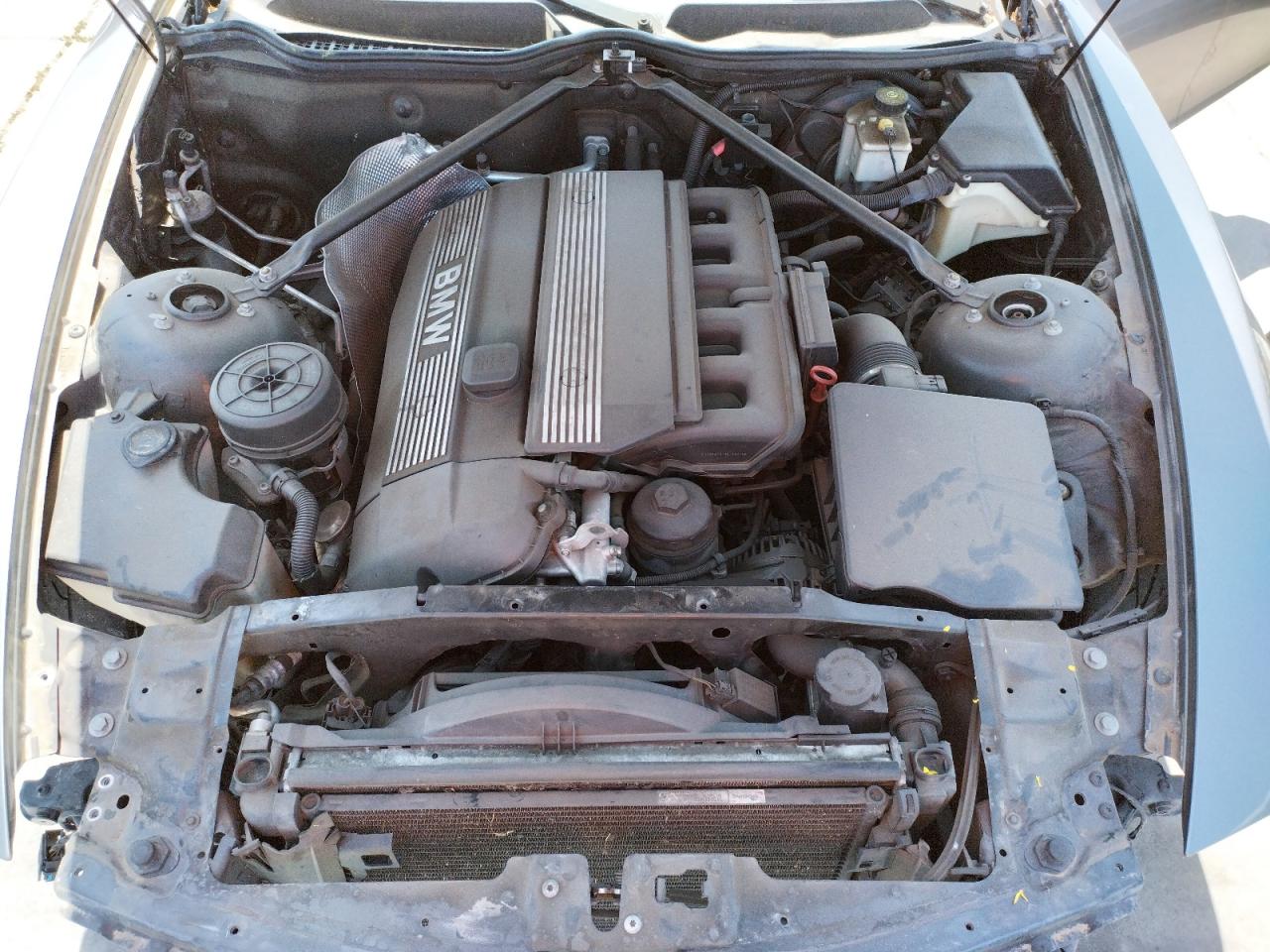 Снимка 7 от търг – 2003 BMW Z4 2.5 с VIN 4USBT33403LS44339