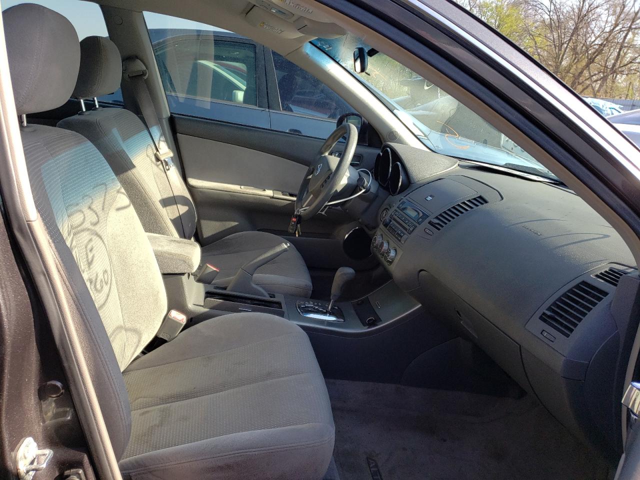 Photo 5 from auction – 2005 NISSAN ALTIMA S with VIN 1N4AL11D25C225373