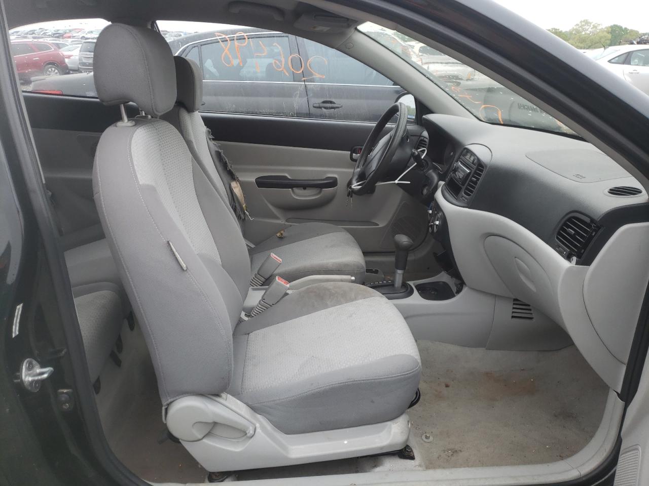 Photo 5 from auction – 2008 HYUNDAI ACCENT GS with VIN KMHCM36C88U056563