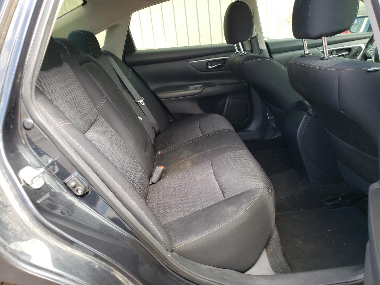 Photo 6 from auction – 2016 NISSAN ALTIMA 2.5 with VIN 1N4AL3AP0GC143974