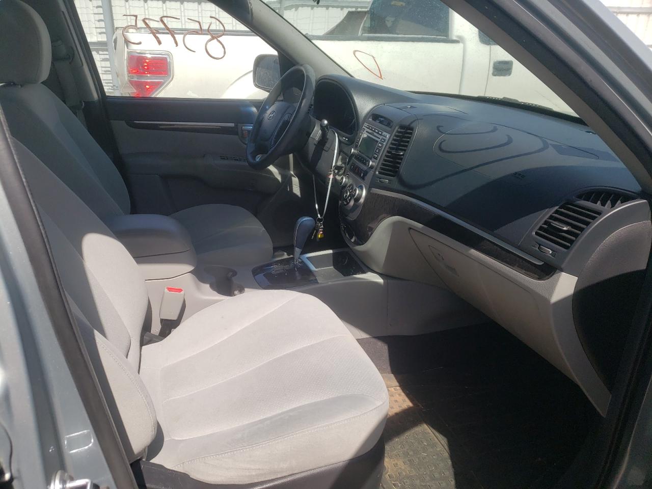 Photo 5 from auction – 2009 HYUNDAI SANTA FE G with VIN 5NMSG73D79H288088