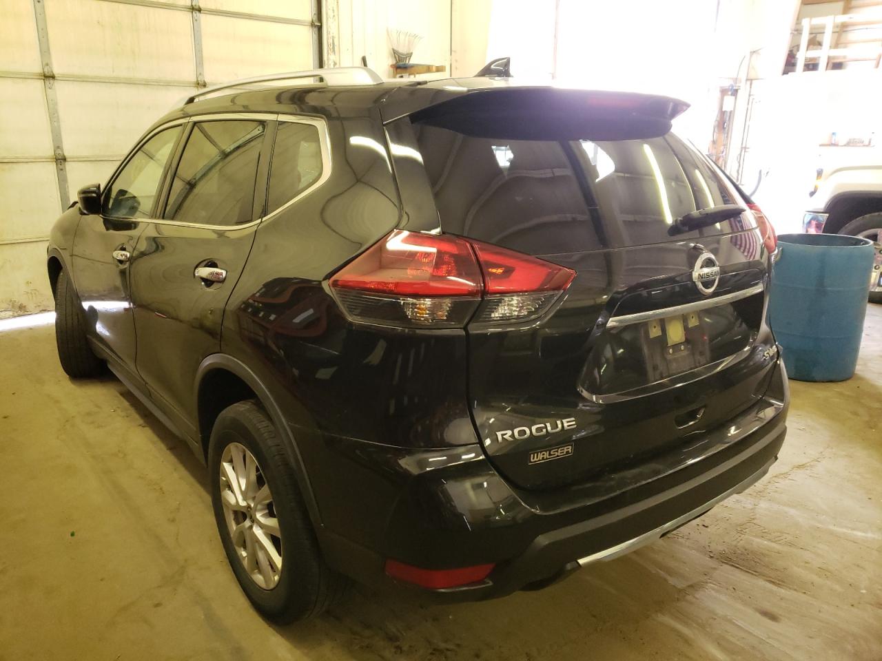 Photo 3 from auction – 2018 NISSAN ROGUE S with VIN JN8AT2MV3JW308148