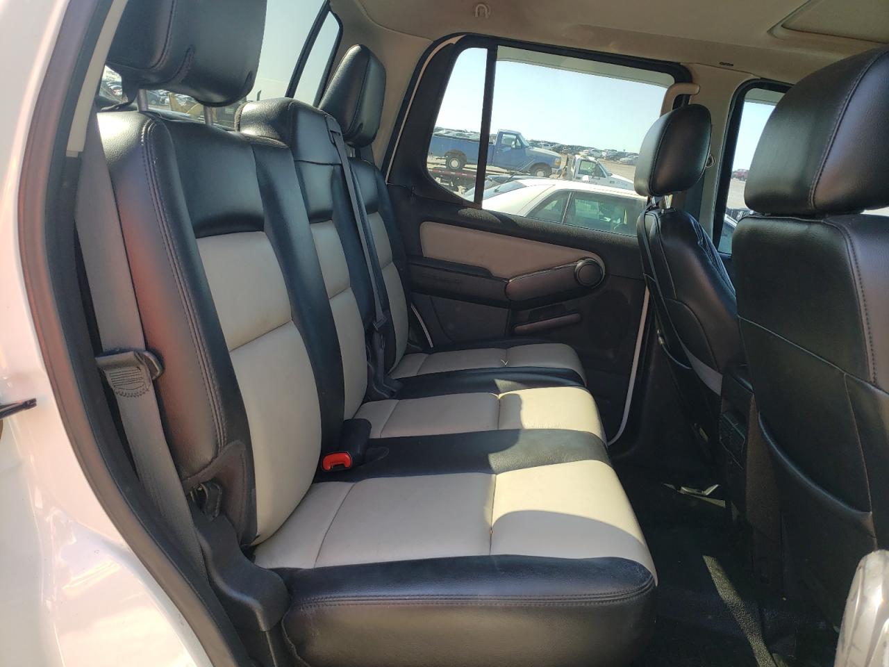 Photo 6 from auction – 2008 FORD EXPLORER 4 with VIN 1FMEU53E68UA87949
