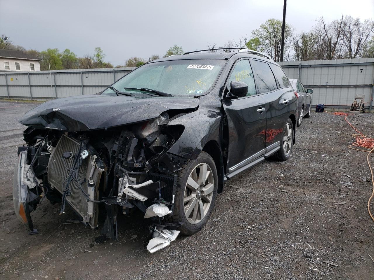 Photo 2 from auction – 2014 NISSAN PATHFINDER with VIN 5N1AR2MM0EC721357