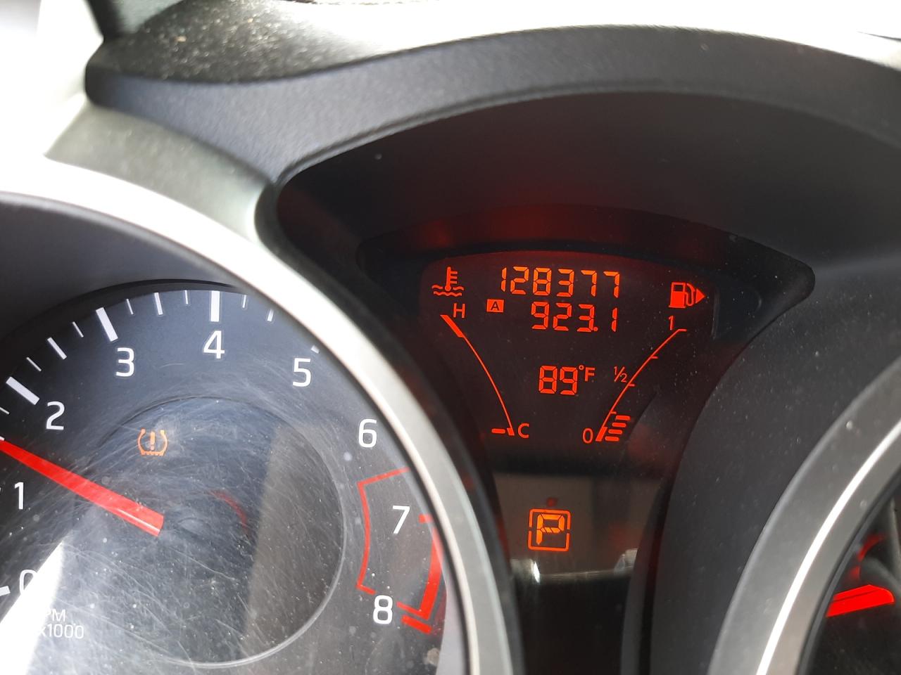 Photo 8 from auction – 2011 NISSAN JUKE S with VIN JN8AF5MV2BT007687