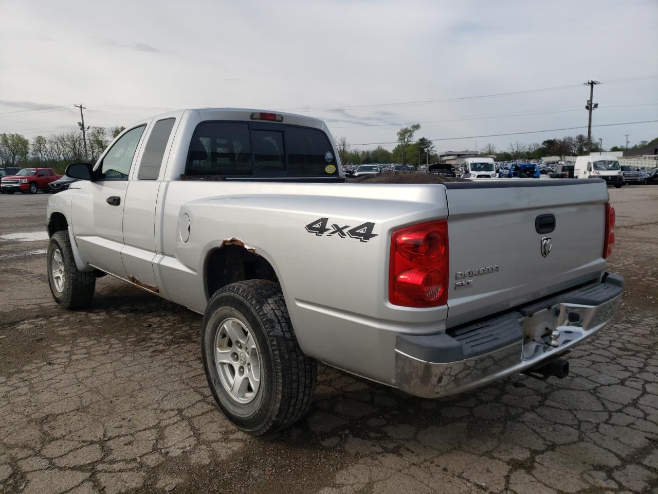 Photo 3 from auction – 2005 DODGE DAKOTA SLT with VIN 1D7HW42K05S279166