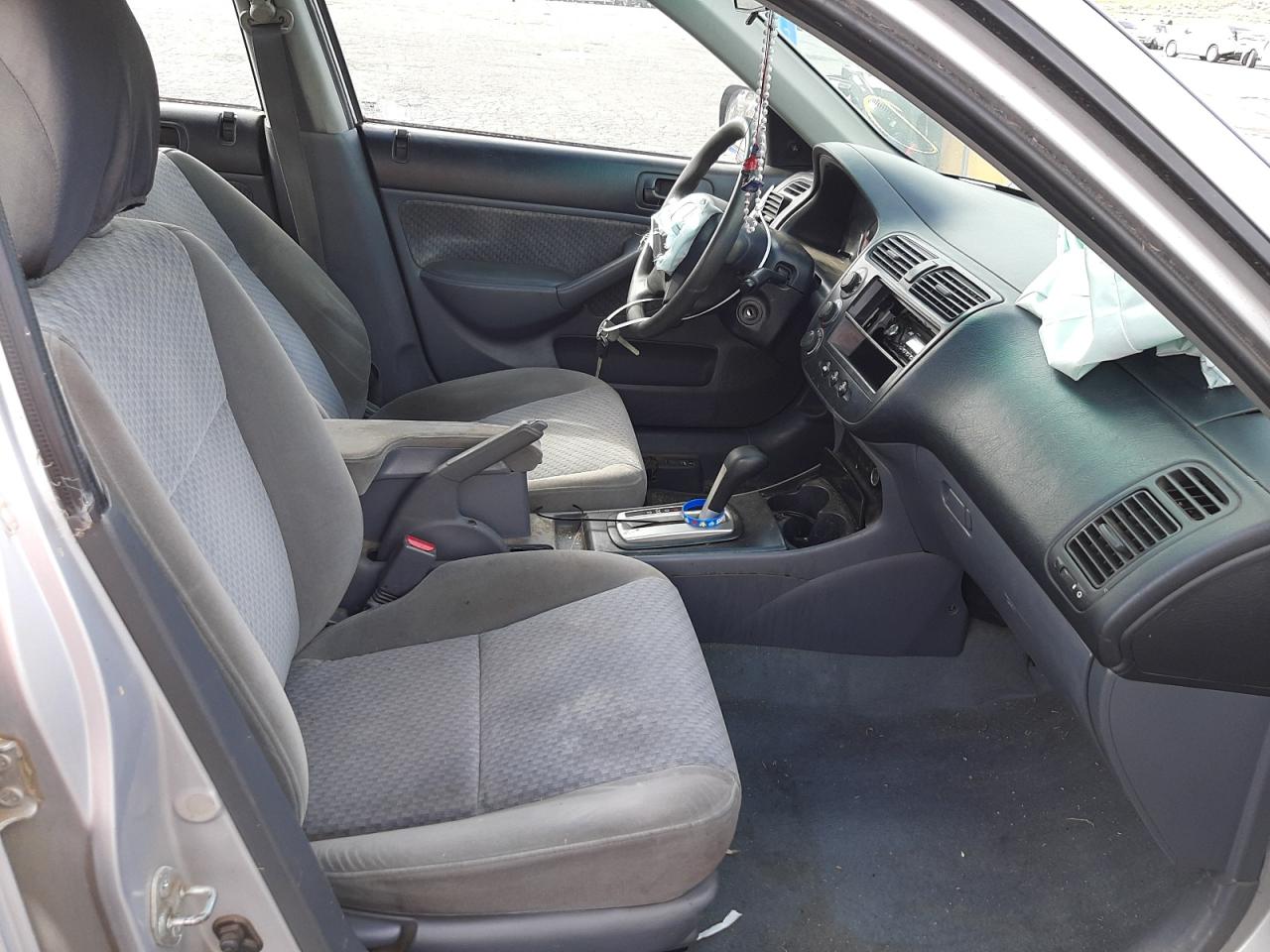 Photo 5 from auction – 2005 HONDA CIVIC DX V with VIN 1HGES16385L024173