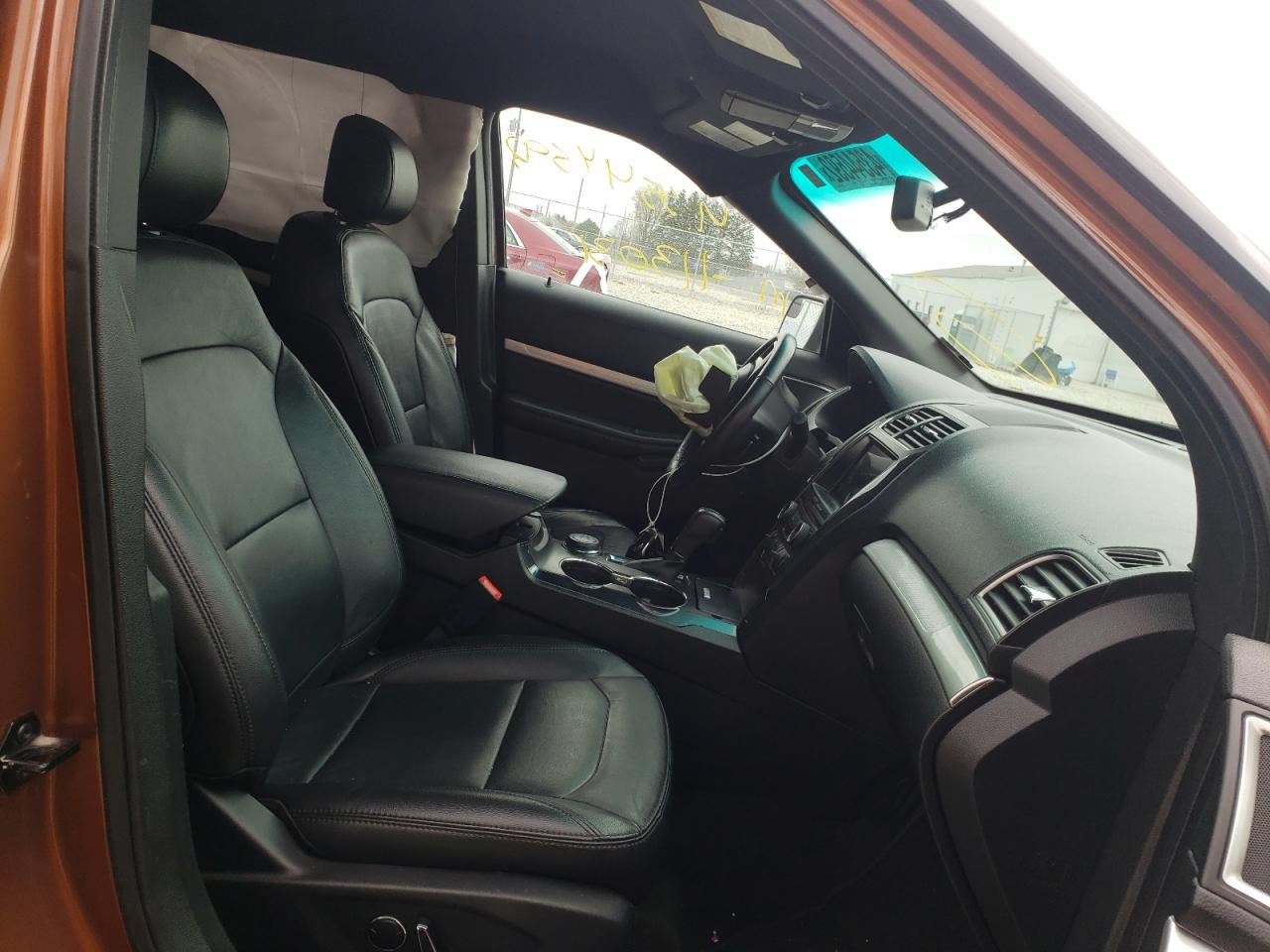 Photo 5 from auction – 2017 FORD EXPLORER X with VIN 1FM5K8D82HGA02698