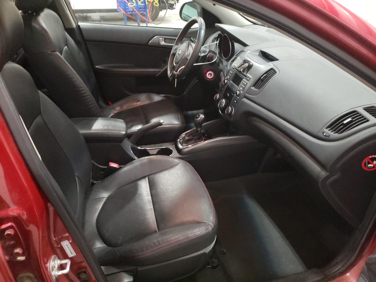 Photo 5 from auction – 2012 KIA FORTE SX with VIN KNAFW5A32C5550836