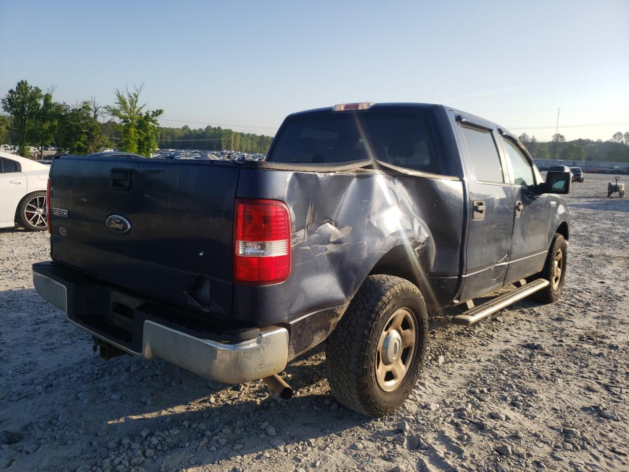 Photo 4 from auction – 2005 FORD F150 SUPER with VIN 1FTRW12W05KE69291