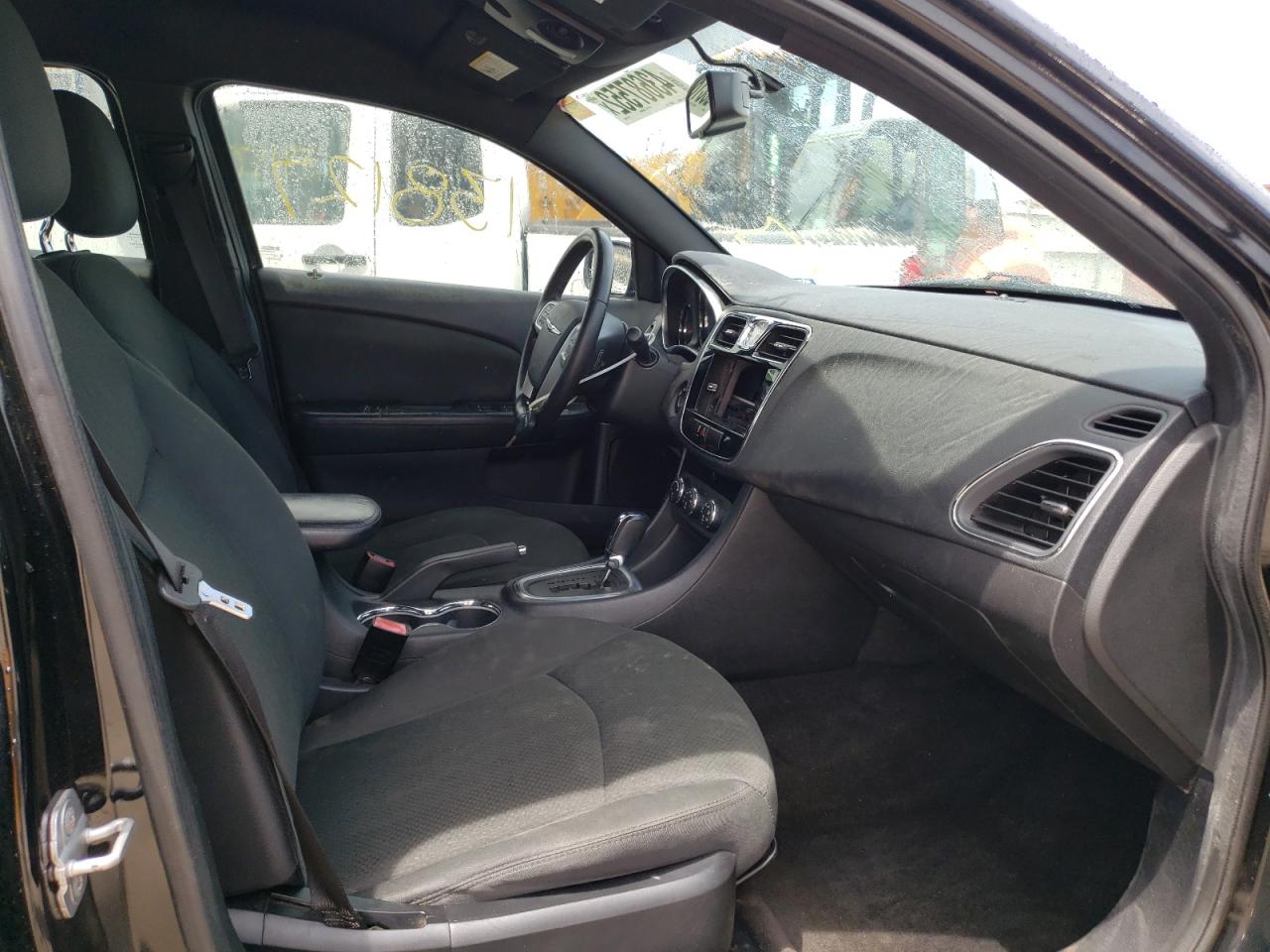 Photo 5 from auction – 2011 CHRYSLER 200 TOURIN with VIN 1C3BC1FB5BN549847