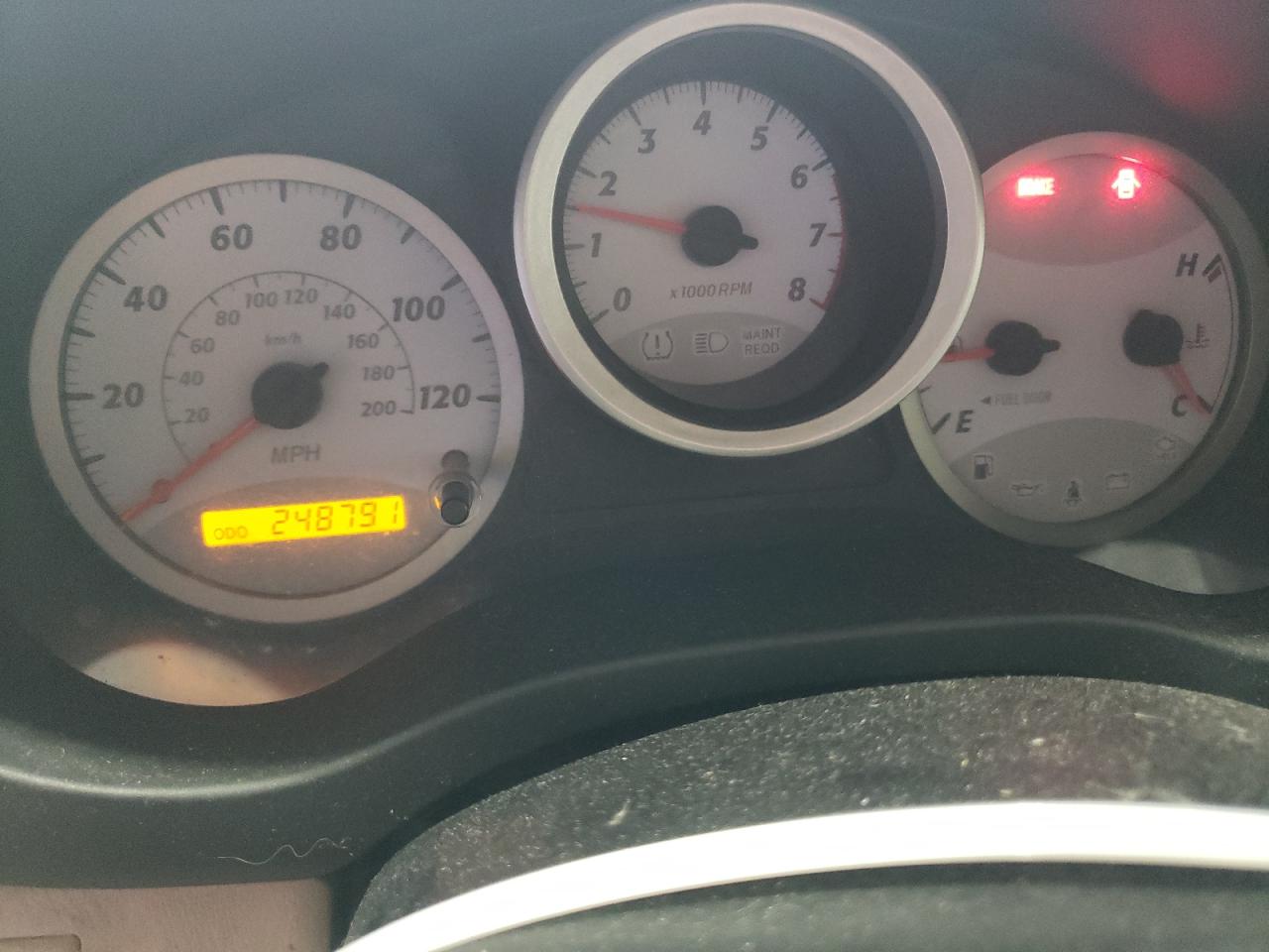 Photo 8 from auction – 2004 TOYOTA RAV4 with VIN JTEHD20V846013737