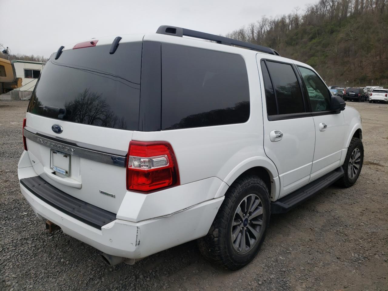 Photo 4 from auction – 2017 FORD EXPEDITION with VIN 1FMJU1JT2HEA15214