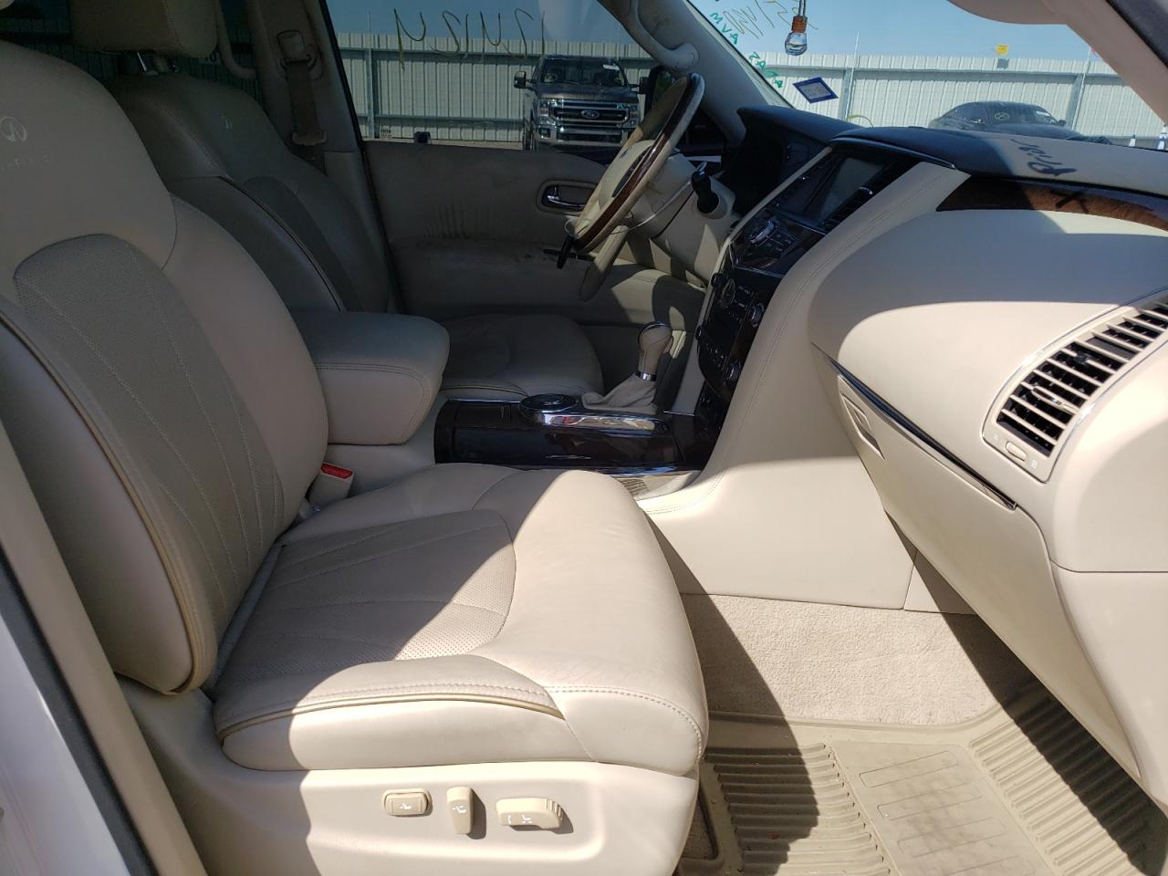 Photo 5 from auction – 2014 INFINITI QX80 with VIN JN8AZ2NF2E9551430