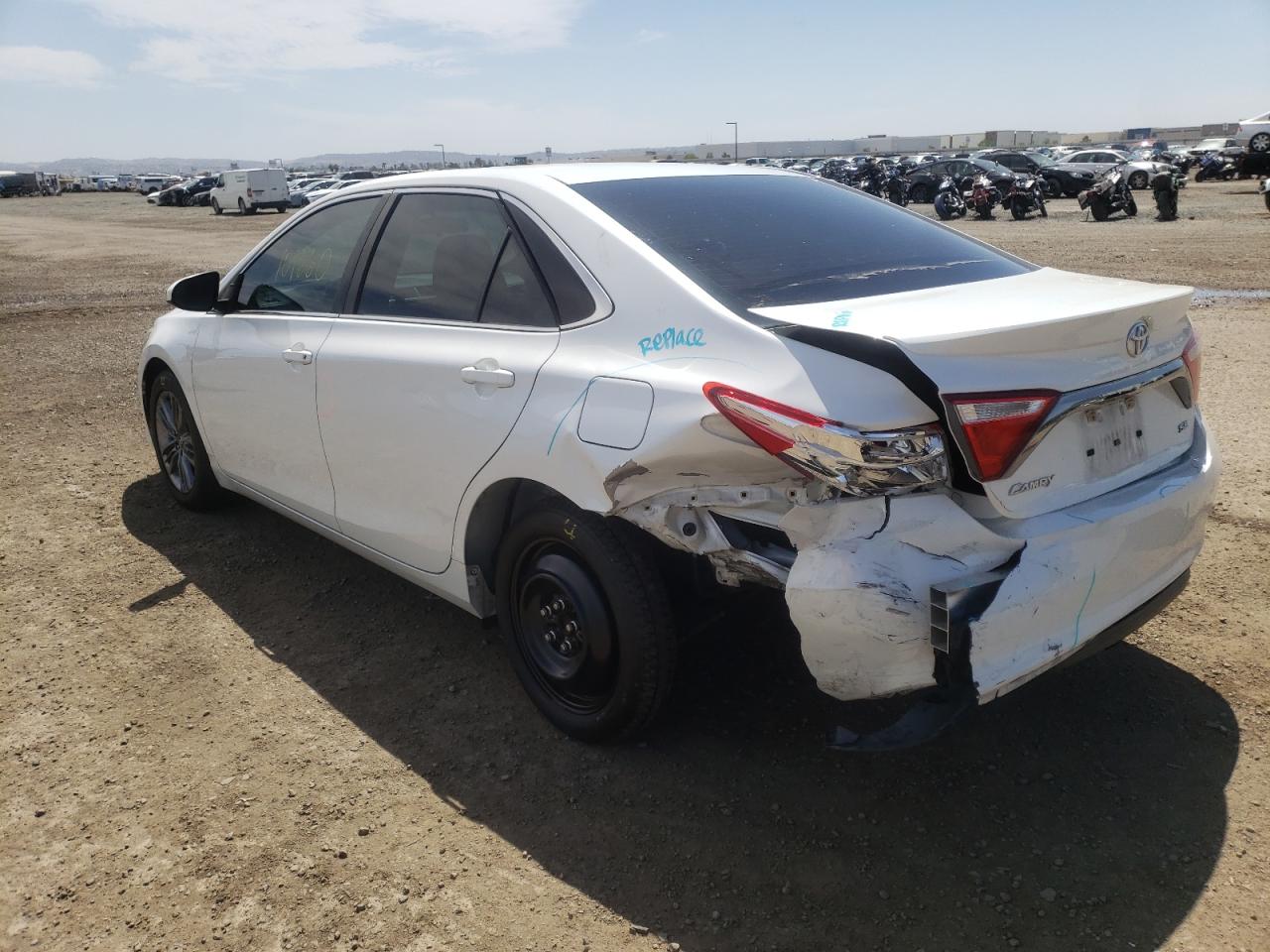 Photo 3 from auction – 2017 TOYOTA CAMRY LE with VIN 4T1BF1FKXHU419186