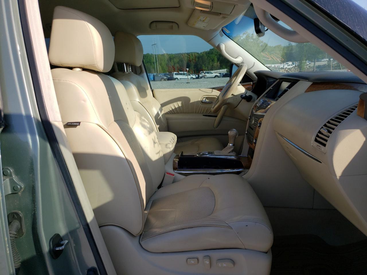 Photo 5 from auction – 2011 INFINITI QX56 with VIN JN8AZ2ND0B9000035