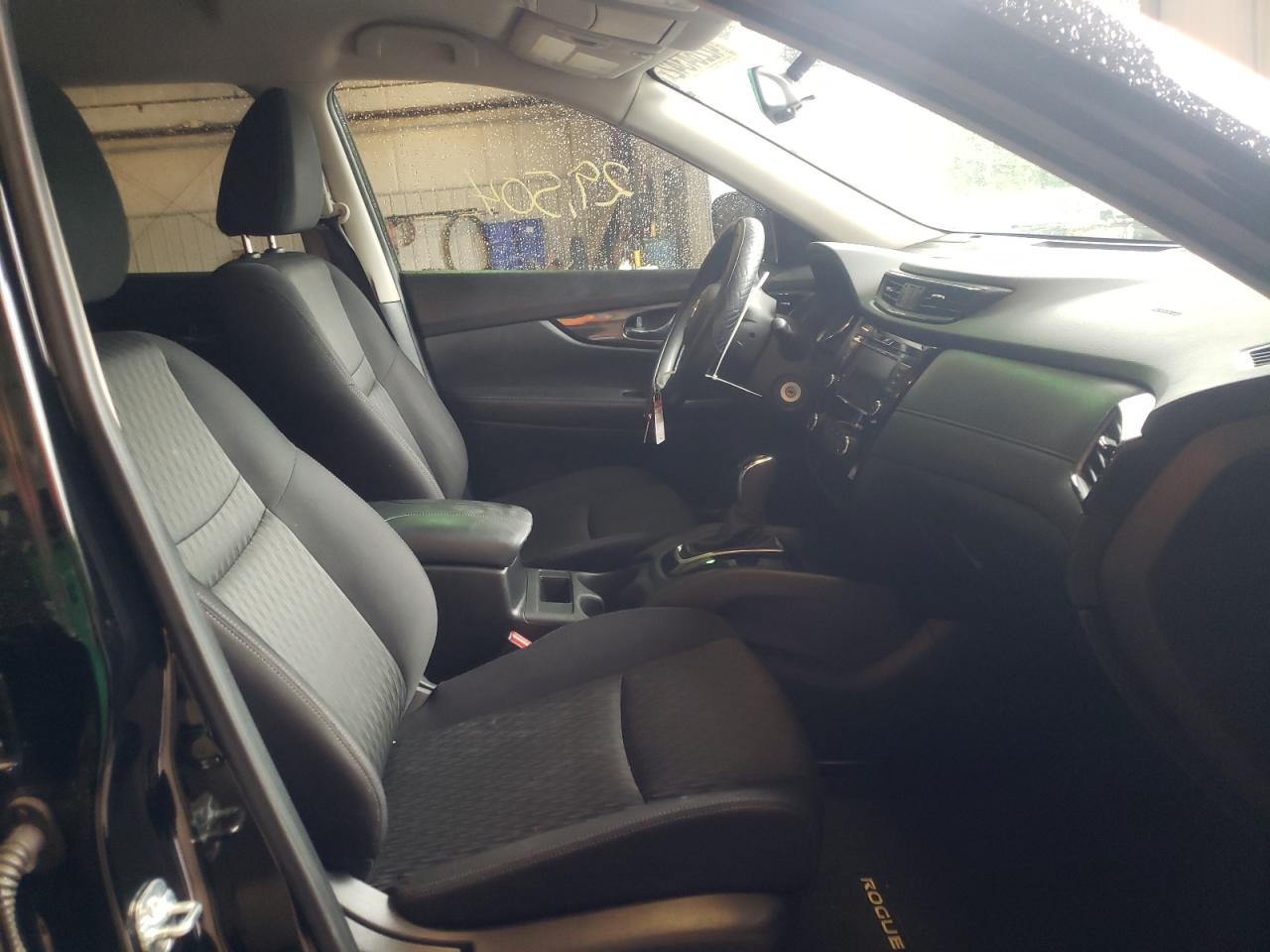 Photo 5 from auction – 2018 NISSAN ROGUE S with VIN JN8AT2MT5JW457921