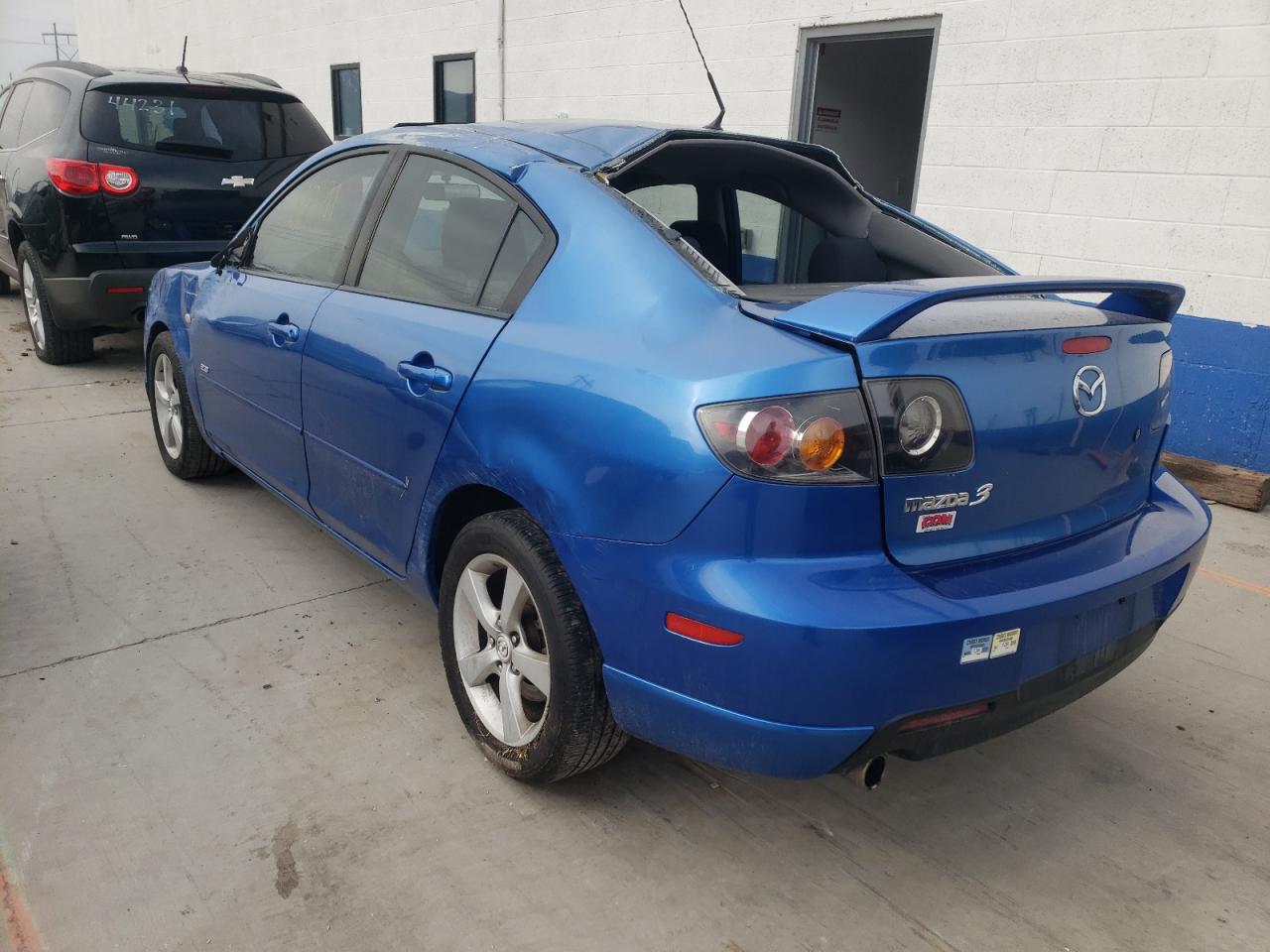 Photo 3 from auction – 2005 MAZDA 3 S with VIN JM1BK323951302206