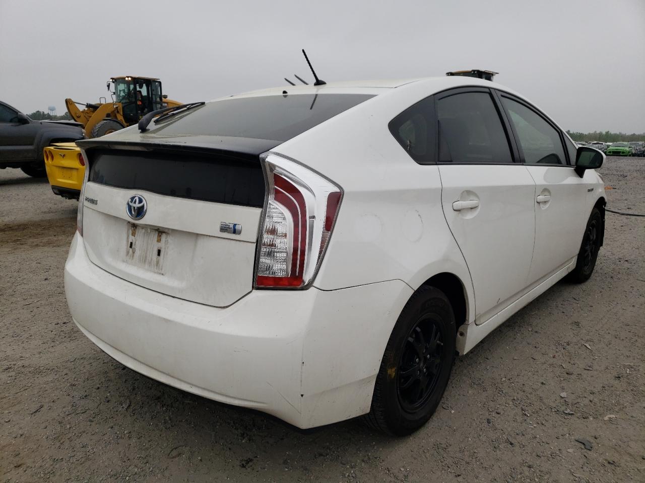 Photo 4 from auction – 2013 TOYOTA PRIUS with VIN JTDKN3DU6D5599987
