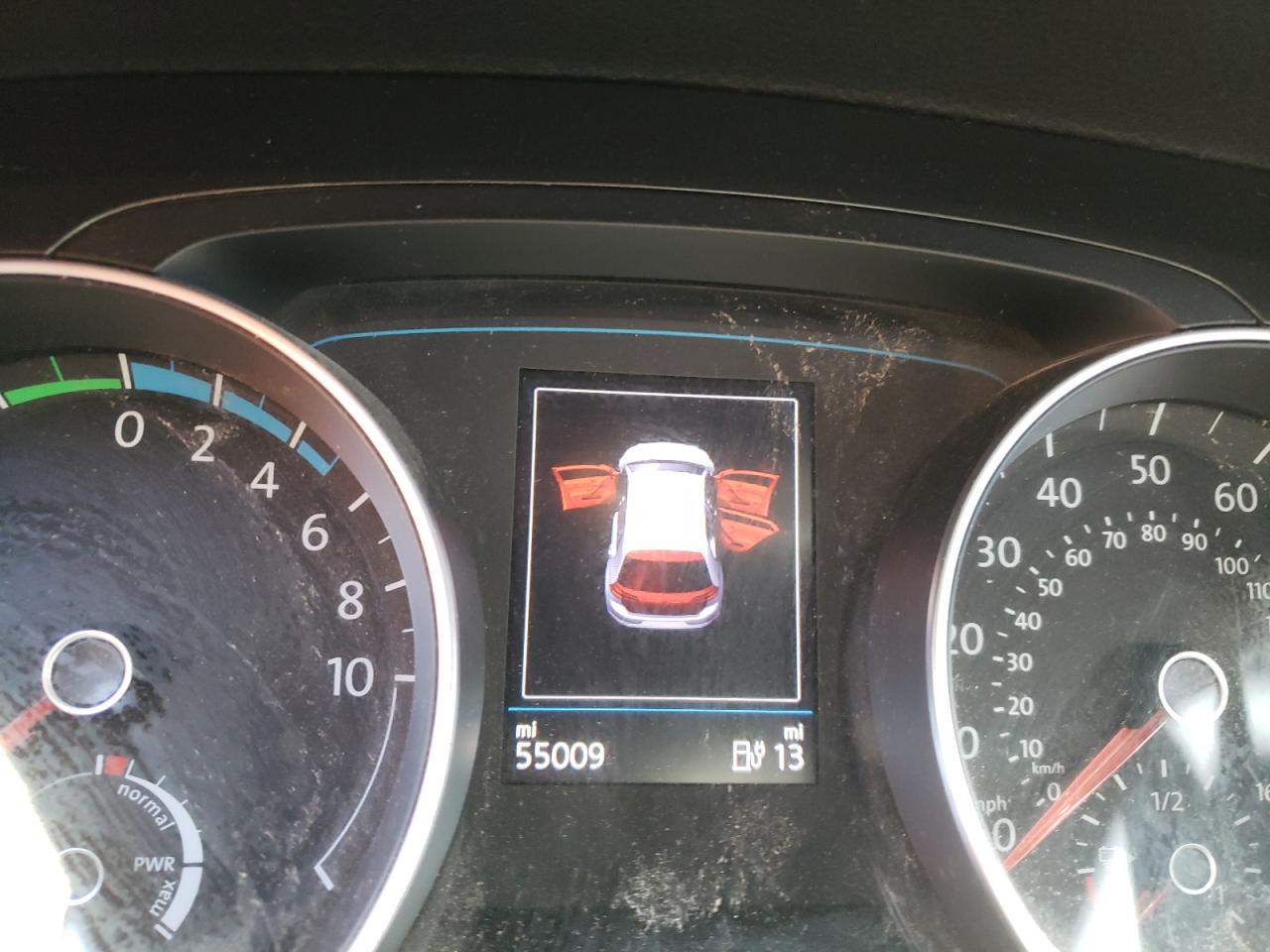 Photo 8 from auction – 2019 VOLKSWAGEN E-GOLF SE with VIN WVWKR7AU5KW915564