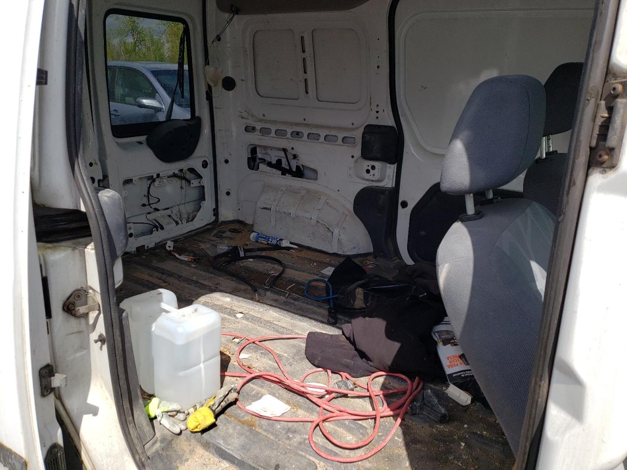 Photo 6 from auction – 2011 FORD TRANSIT CO with VIN NM0LS7CN8BT045998