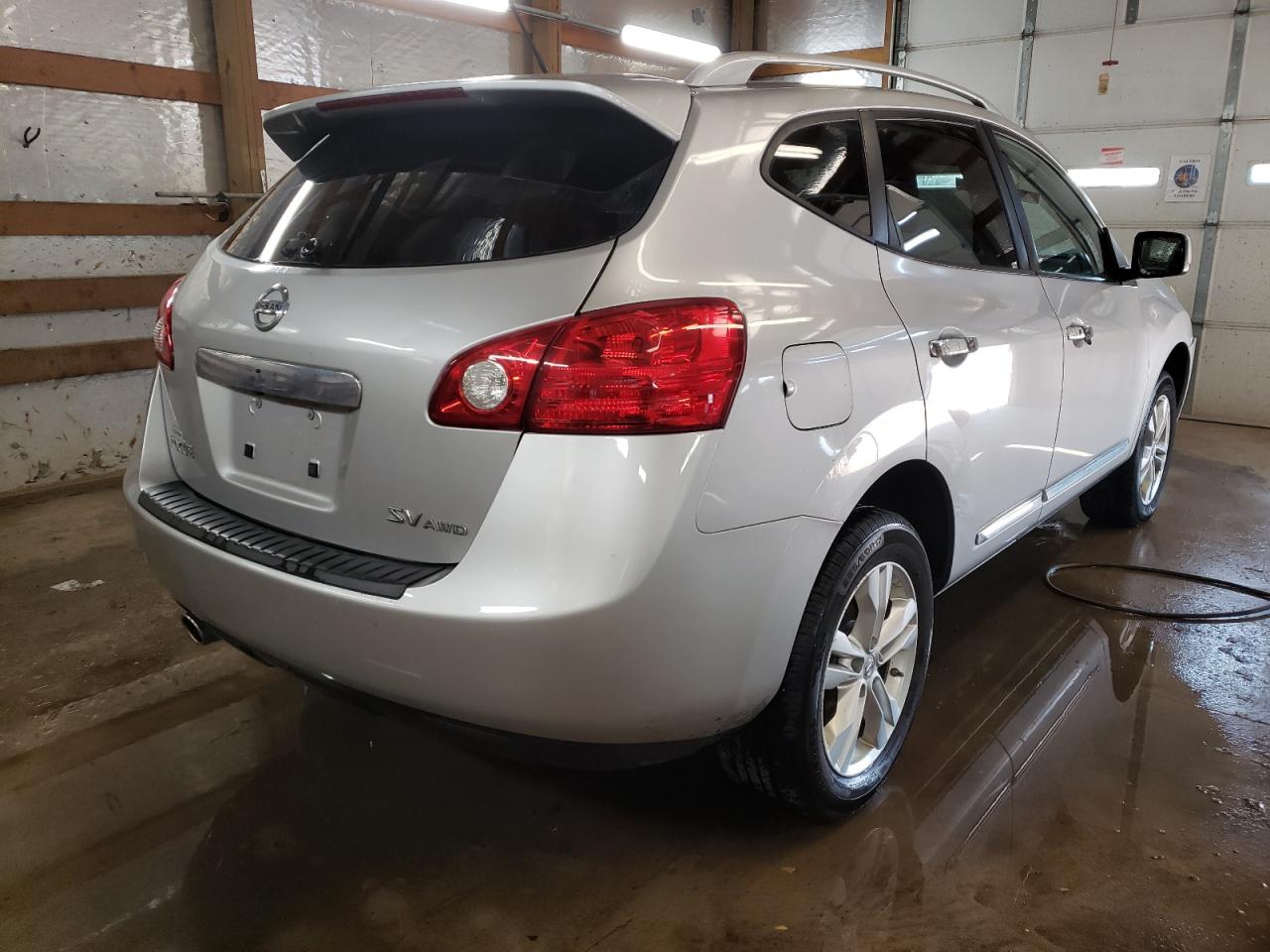 Photo 4 from auction – 2013 NISSAN ROGUE S with VIN JN8AS5MV8DW600936