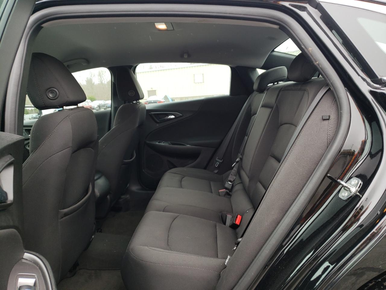 Photo 6 from auction – 2018 CHEVROLET MALIBU LS with VIN 1G1ZB5ST7JF281095
