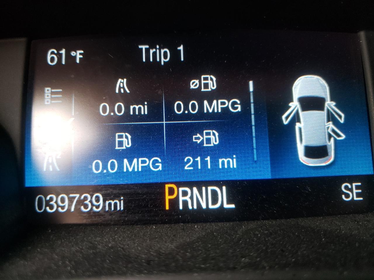 Photo 8 from auction – 2018 FORD FOCUS SE with VIN 1FADP3K29JL242577