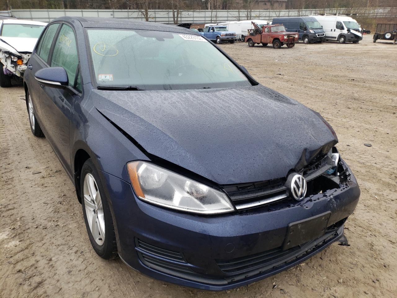 VOLKSWAGEN GOLF S 2017 with VIN 3VW217AU6HM060175 - Photo from auction