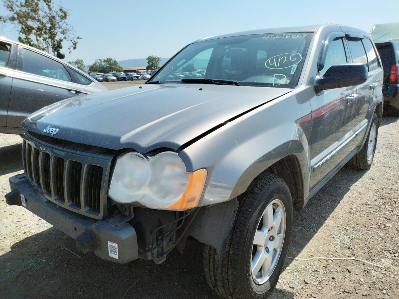 Photo 2 from auction – 2008 JEEP GRAND CHER with VIN 1J8GS48K68C168458
